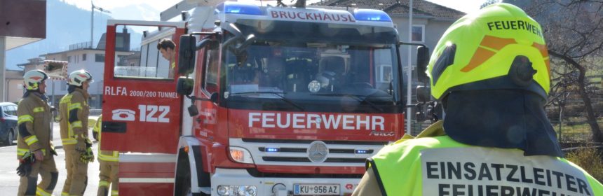 28-03-2020: Brand im Freien: Brennt Mülleimer