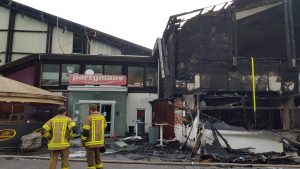21.07.2020 - Großbrand Tennishalle (Partymaus)