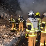 13.01.2019 - Fahrzeugvollbrand unter schwerem Atemschutz gelöscht