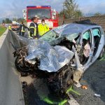 22.09.2021: THL: Verkehrsunfall mit eingeklemmten Personen