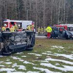 THL: Verkehrsunfall - Fahrzeugüberschlag