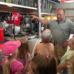 Juli 2022: Kindergarten besichtigte Feuerwehr